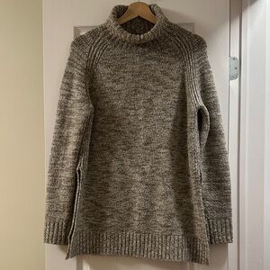 Zara Chunky Knit Turtleneck Sweater – Size M